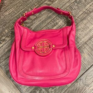 💕SALE💕Pristine Tory Burch Fuchsia Shoulder Bag